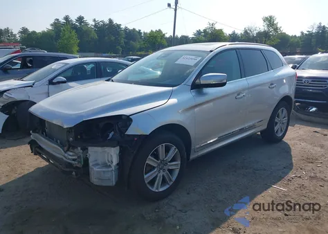 2016 Volvo Xc60 T5 Premier из США, поврежденный, VIN YV4612RK4G2782953